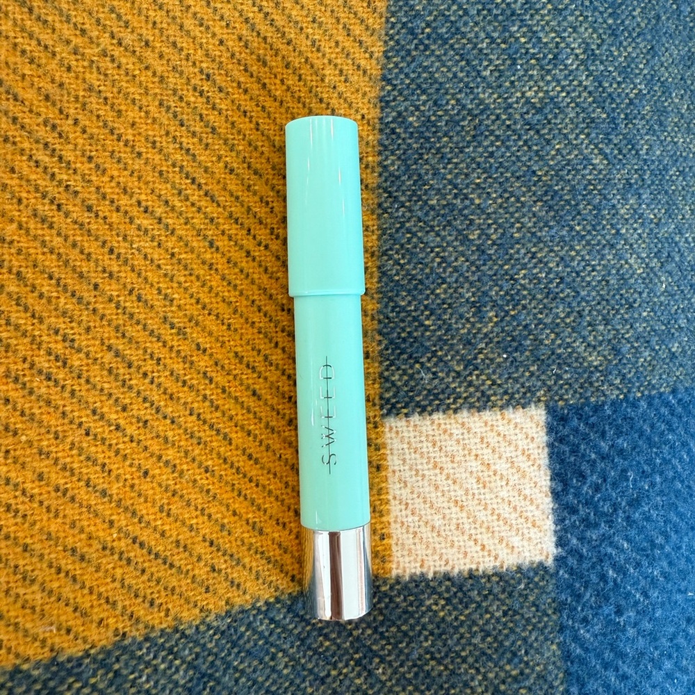 Sweed Beauty Le Lipstick - Nude Pink - New.